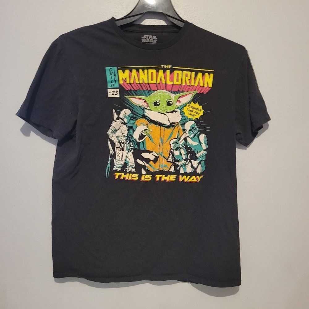Star Wars T-Shirt - The Mandalorian Baby Yoda This Is The Way - Size Large
